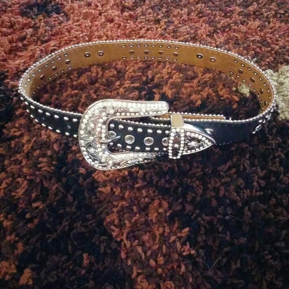 Western cowgirl belt